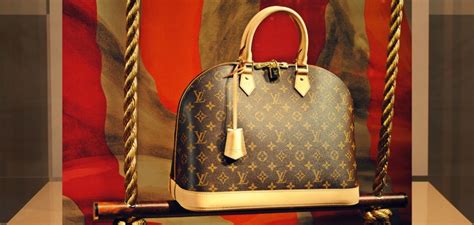 how to get creases out of a louis vuitton bag|How to Get Wrinkles Out of Louis Vuitton Bag.